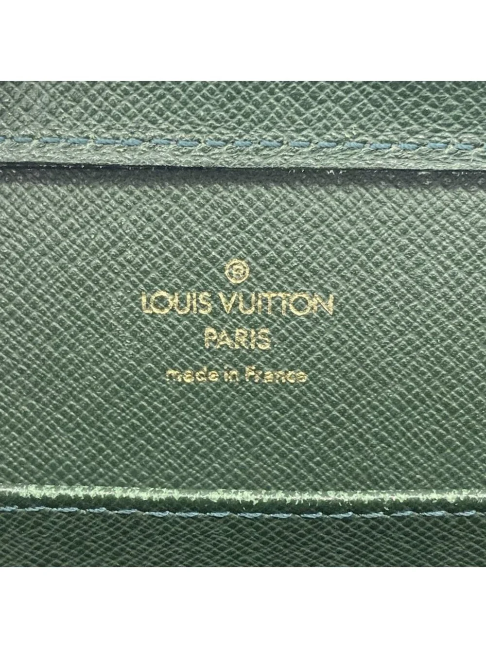 Louis Vuitton Clutch Taiga Baikal Epi